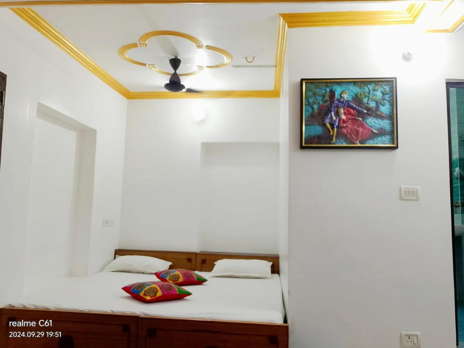 Ganga Paying Guest House Varanasi Phòng bức ảnh